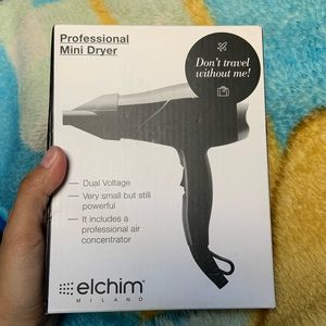 Portable mini hairdryer